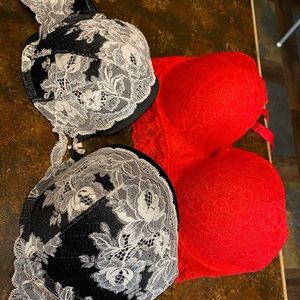 Victoria’s Secret bras